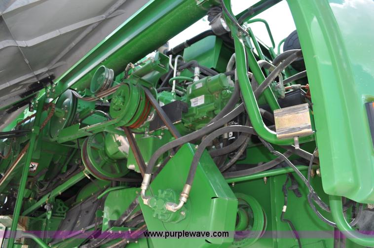 image for item A5897 2001 John Deere 9650 STS combine