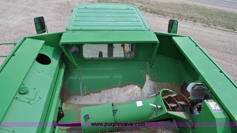 image for item A5897 2001 John Deere 9650 STS combine