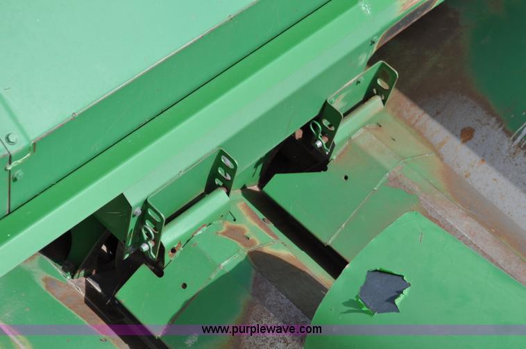 image for item A5897 2001 John Deere 9650 STS combine