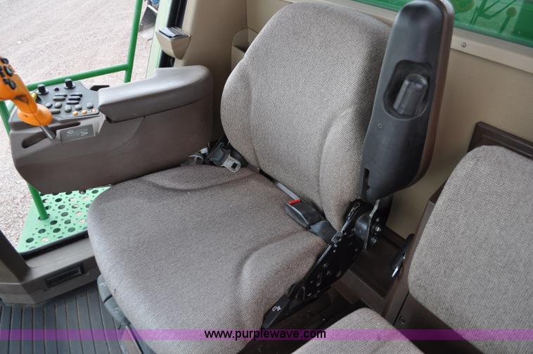 image for item A5897 2001 John Deere 9650 STS combine