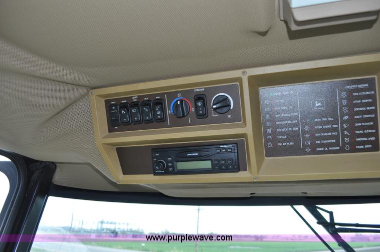 image for item A5897 2001 John Deere 9650 STS combine