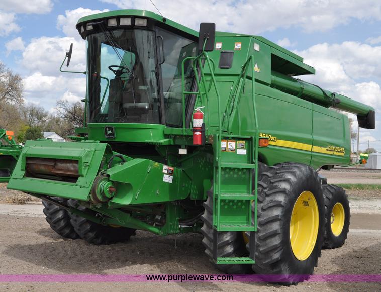 image for item A5898 2000 John Deere 9650 STS combine