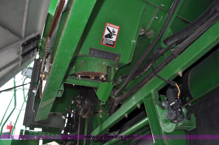 image for item A5898 2000 John Deere 9650 STS combine