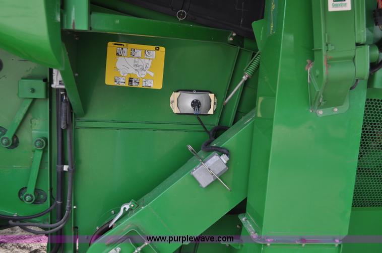 image for item A5898 2000 John Deere 9650 STS combine