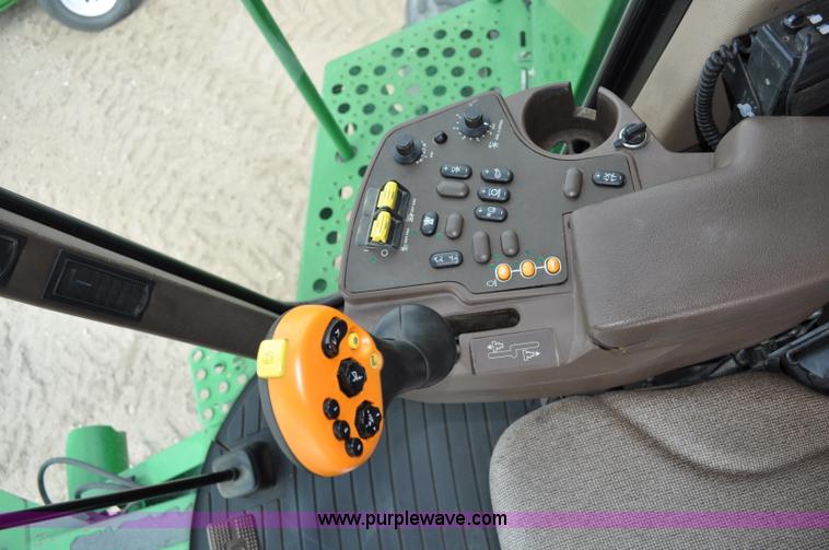 image for item A5898 2000 John Deere 9650 STS combine