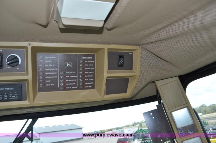 image for item A5898 2000 John Deere 9650 STS combine