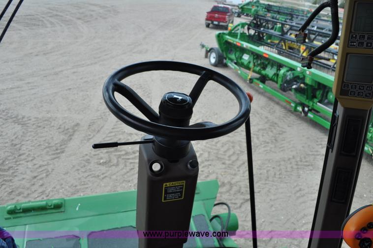 image for item A5898 2000 John Deere 9650 STS combine