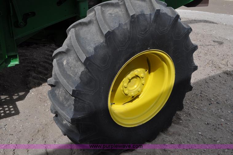 image for item A5899 2002 John Deere 9750 STS combine