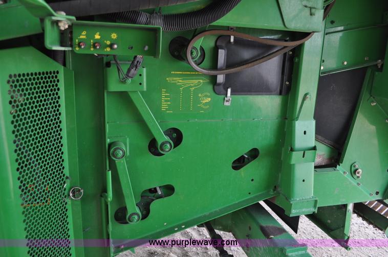 image for item A5899 2002 John Deere 9750 STS combine