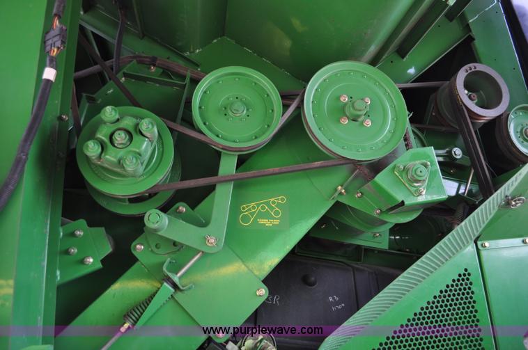 image for item A5899 2002 John Deere 9750 STS combine