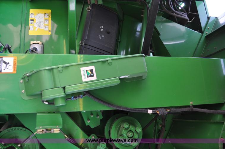 image for item A5899 2002 John Deere 9750 STS combine
