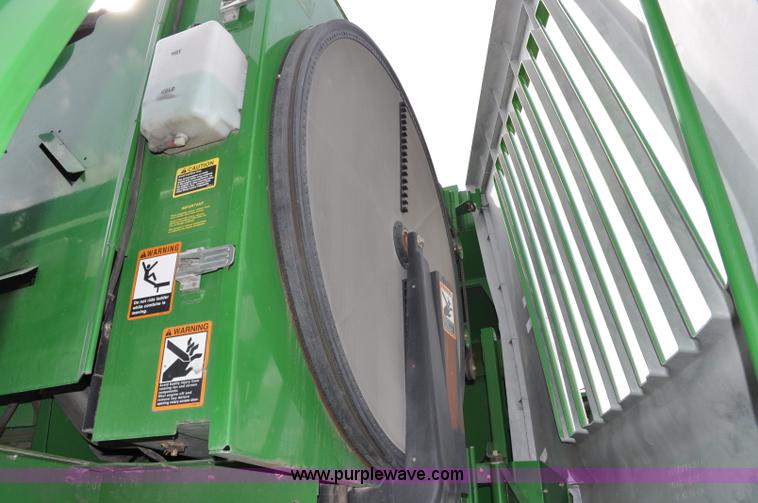 image for item A5899 2002 John Deere 9750 STS combine