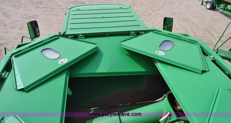 image for item A5899 2002 John Deere 9750 STS combine