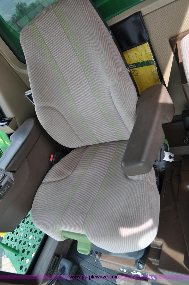 image for item A5899 2002 John Deere 9750 STS combine