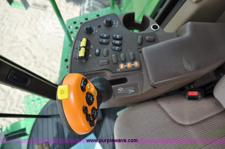 image for item A5899 2002 John Deere 9750 STS combine