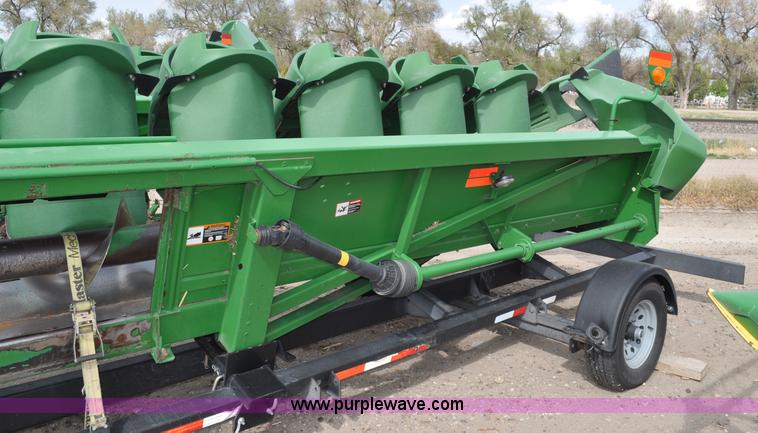 image for item A5900 2006 John Deere 1293 12 row corn head