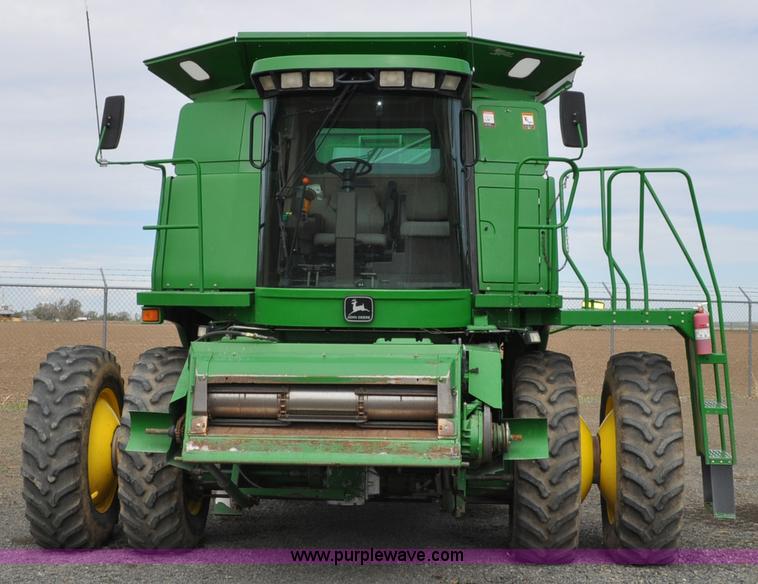 image for item A5902 2000 John Deere 9650 Walker combine