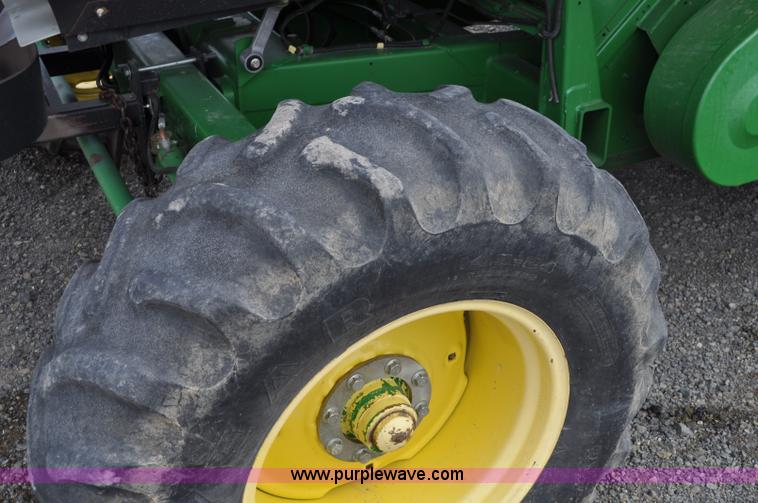 image for item A5902 2000 John Deere 9650 Walker combine