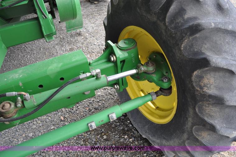 image for item A5902 2000 John Deere 9650 Walker combine