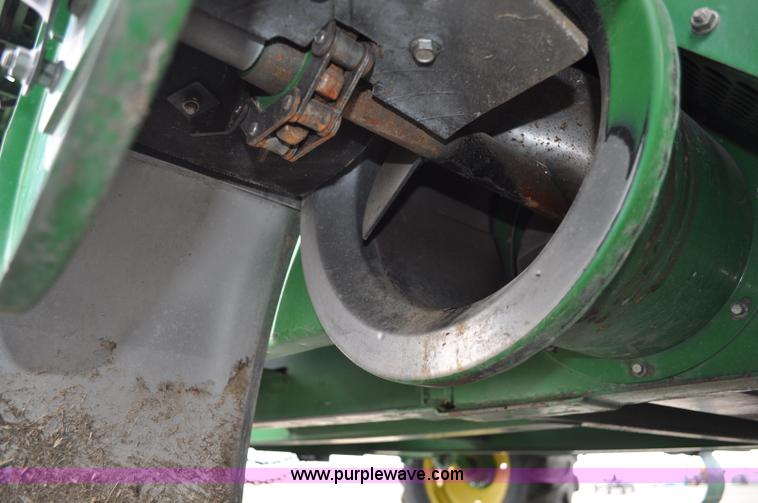 image for item A5902 2000 John Deere 9650 Walker combine