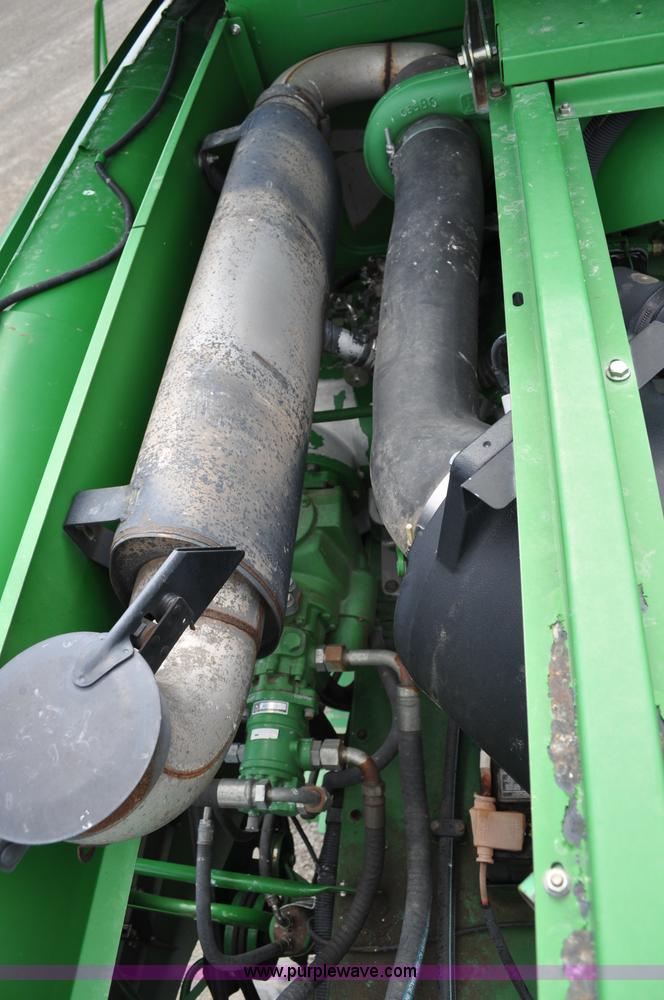 image for item A5902 2000 John Deere 9650 Walker combine