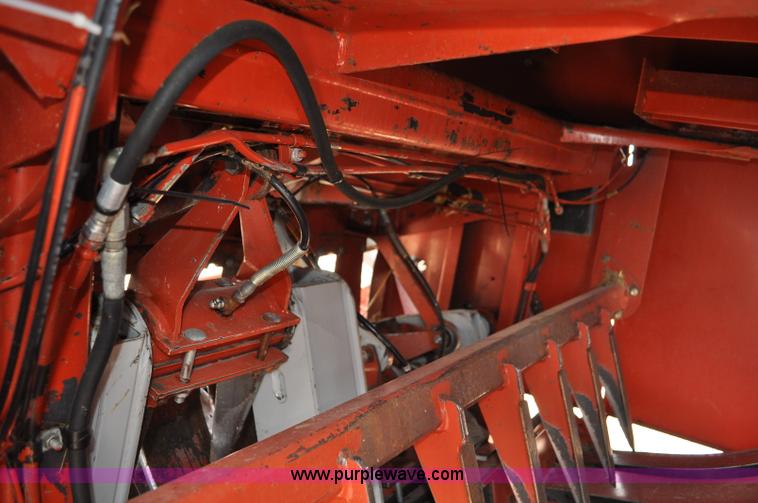 image for item A5903 2000 Hesston 4910 big square baler