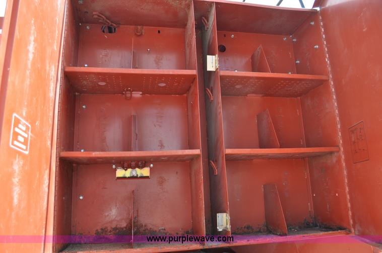 image for item A5903 2000 Hesston 4910 big square baler