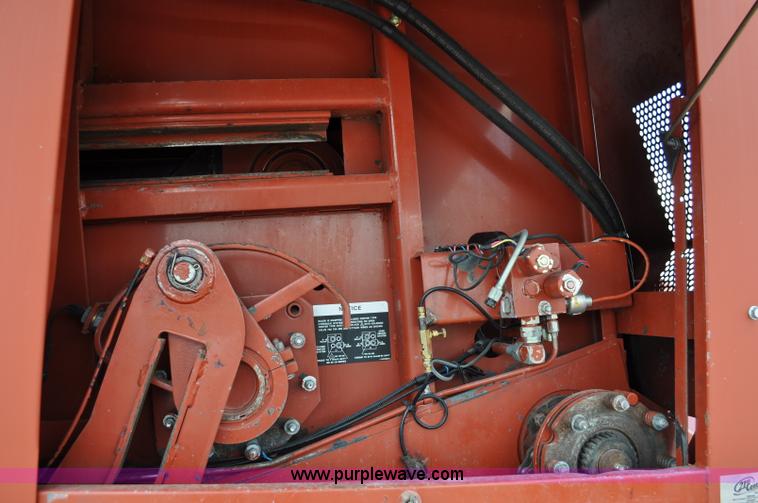 image for item A5903 2000 Hesston 4910 big square baler