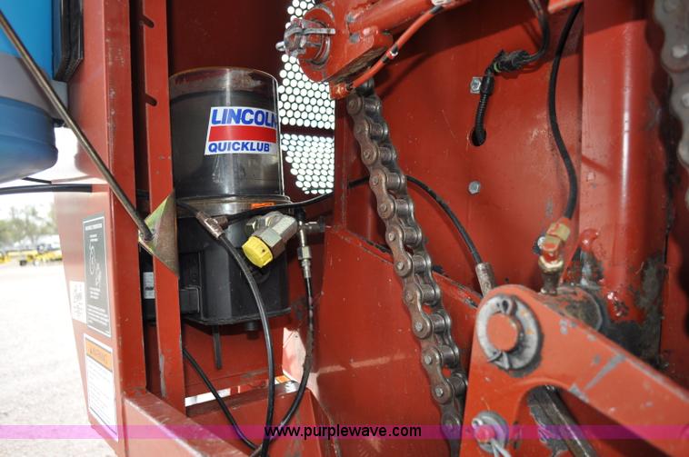 image for item A5903 2000 Hesston 4910 big square baler