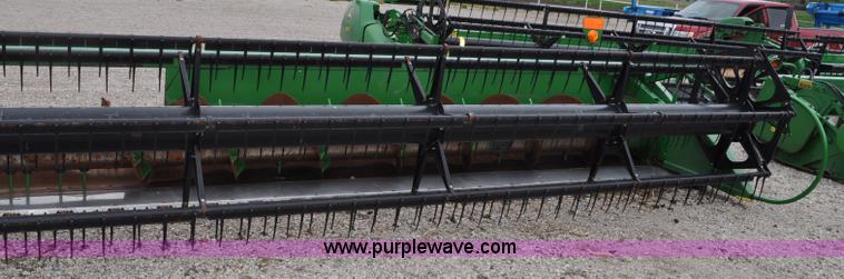 image for item A5906 2006 John Deere 635F HydraFlex 35' header