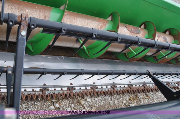 image for item A5906 2006 John Deere 635F HydraFlex 35' header