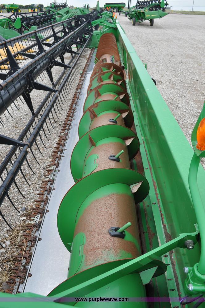 image for item A5906 2006 John Deere 635F HydraFlex 35' header