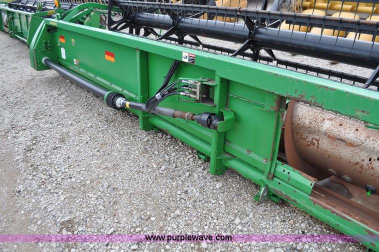 image for item A5906 2006 John Deere 635F HydraFlex 35' header