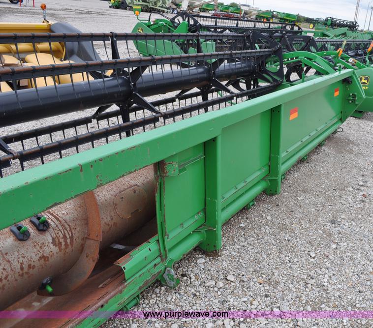 image for item A5906 2006 John Deere 635F HydraFlex 35' header