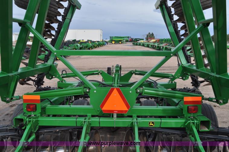 image for item A5908 2009 John Deere 637 Wheat Land 35' disk