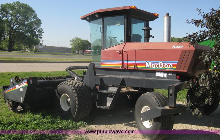 image for item A6383 1994 Mac Don Turbo 9000 self propelled swather