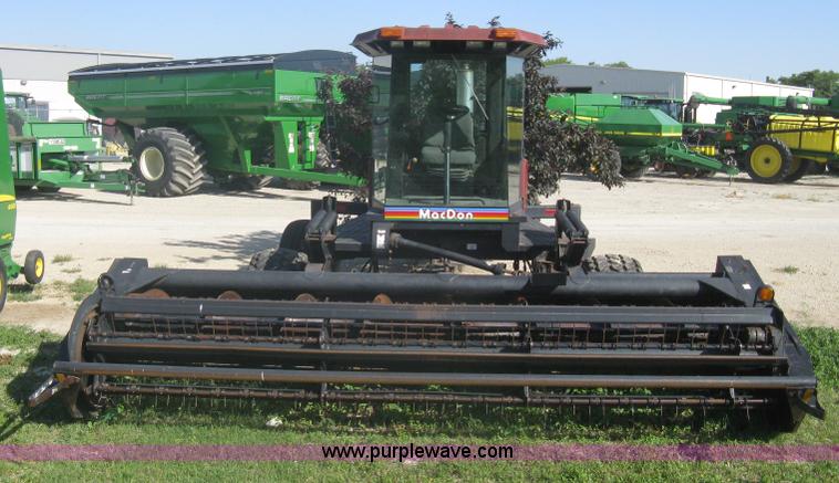 image for item A6383 1994 Mac Don Turbo 9000 self propelled swather