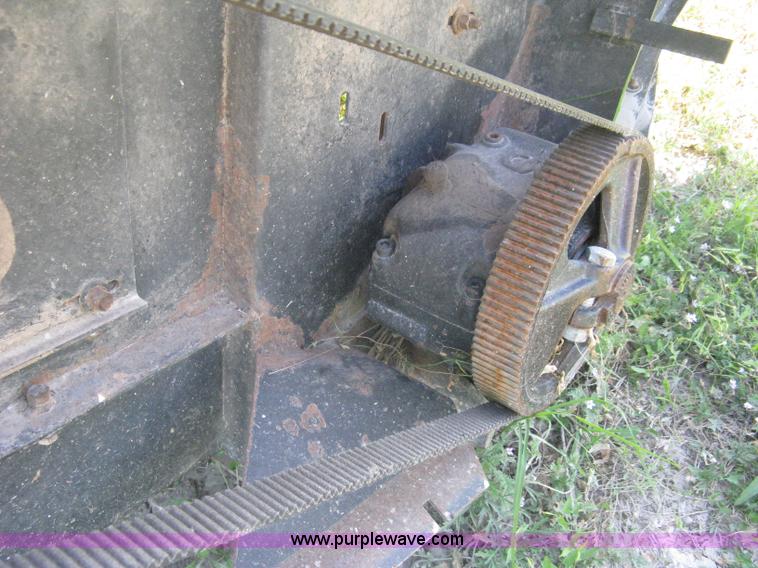 image for item A6383 1994 Mac Don Turbo 9000 self propelled swather