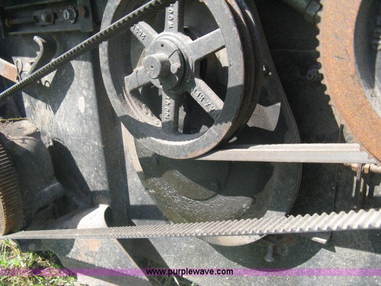 image for item A6383 1994 Mac Don Turbo 9000 self propelled swather