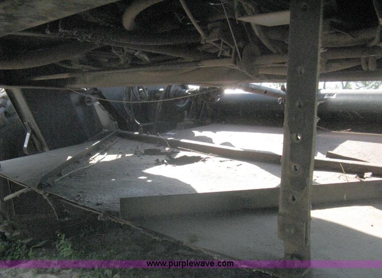 image for item A6383 1994 Mac Don Turbo 9000 self propelled swather