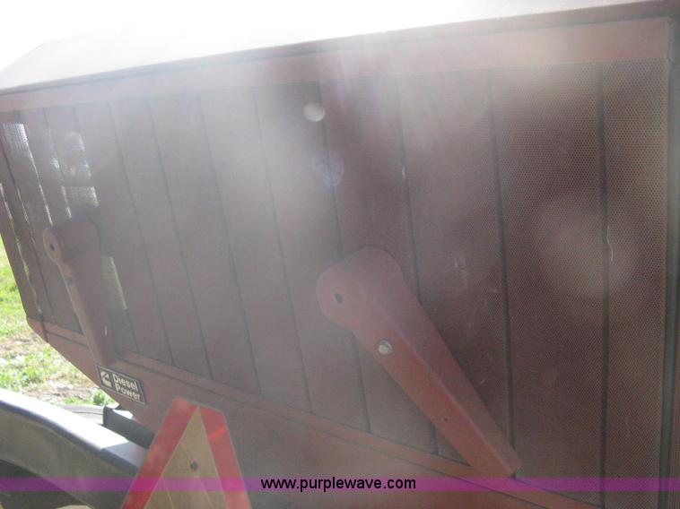 image for item A6383 1994 Mac Don Turbo 9000 self propelled swather