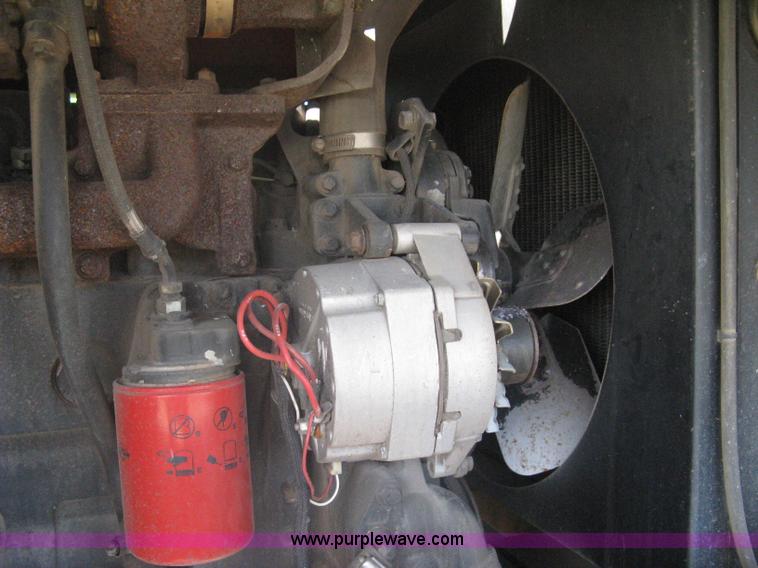 image for item A6383 1994 Mac Don Turbo 9000 self propelled swather