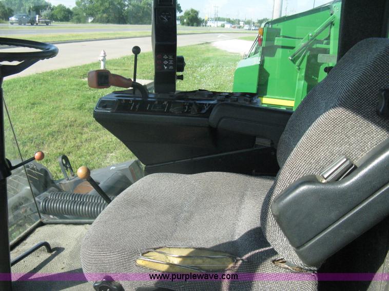 image for item A6383 1994 Mac Don Turbo 9000 self propelled swather