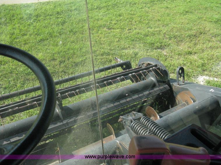 image for item A6383 1994 Mac Don Turbo 9000 self propelled swather