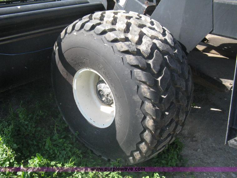 image for item A6383 1994 Mac Don Turbo 9000 self propelled swather