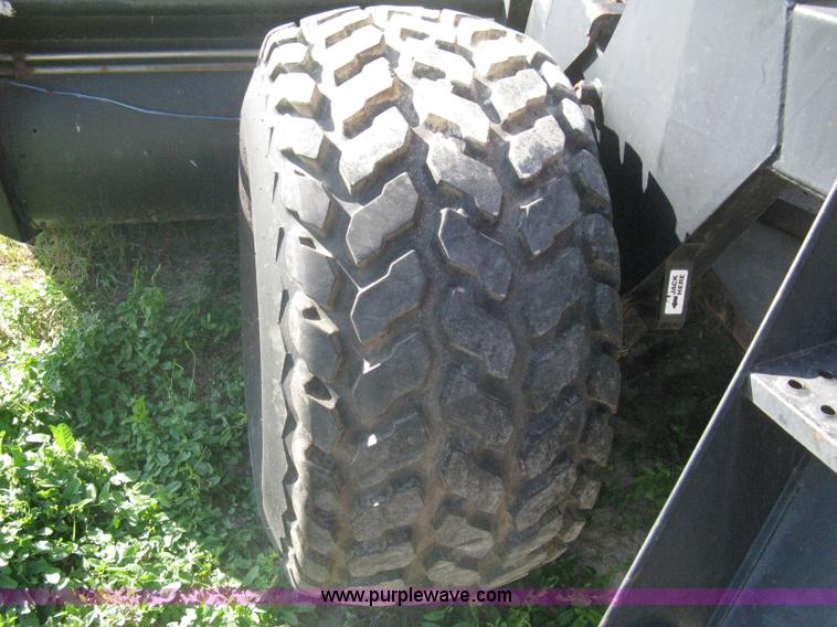 image for item A6383 1994 Mac Don Turbo 9000 self propelled swather