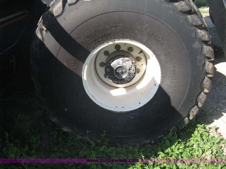 image for item A6383 1994 Mac Don Turbo 9000 self propelled swather