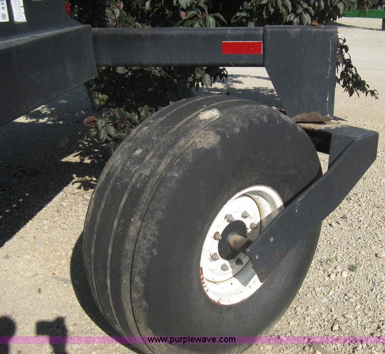 image for item A6383 1994 Mac Don Turbo 9000 self propelled swather