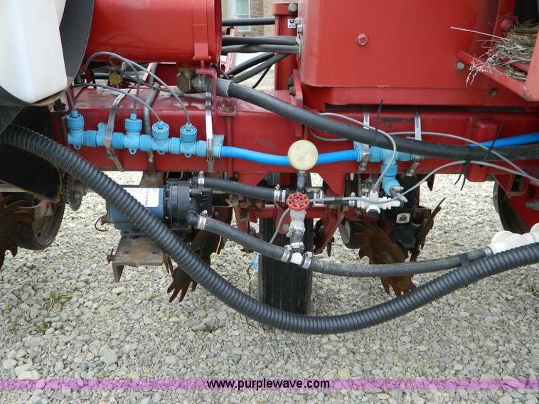 image for item B3664 Case IH 950 Cyclo planter