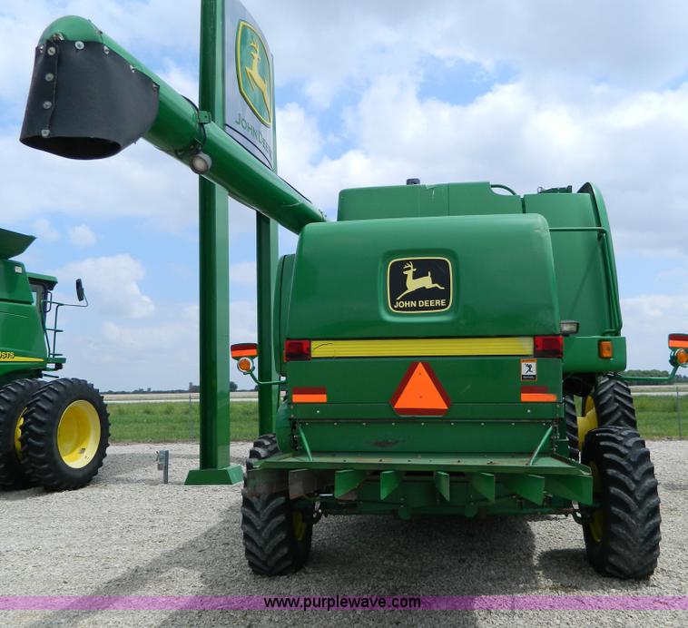 image for item B3665 2000 John Deere 9650 Walker combine